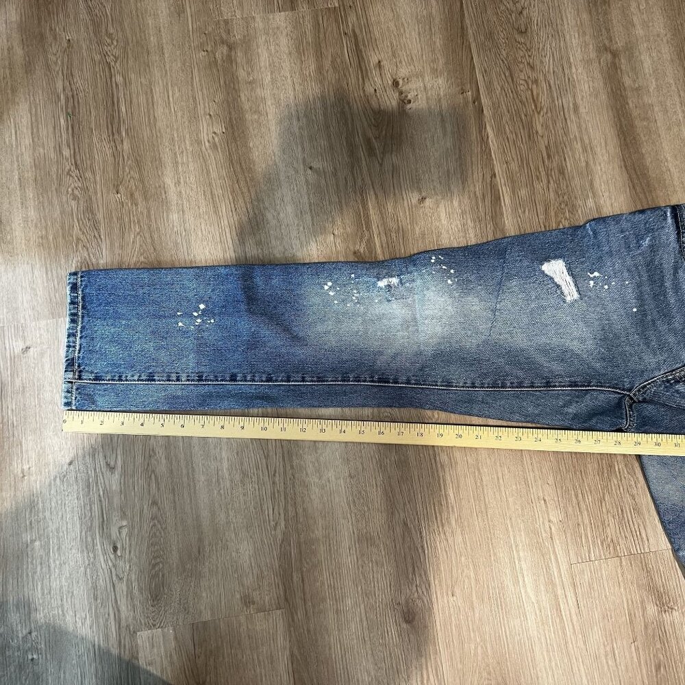 Cabi Distressed Denim Distressed Splatter Tapered leg medium wash Size 2 - Picture 6 of 11